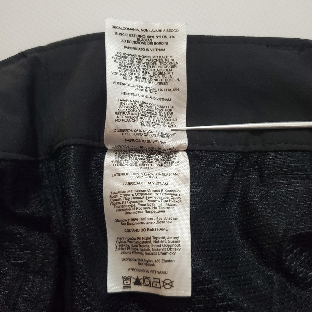 2416 * Columbia Hiking Oudoor Capri Pants Black Size 2 - Picture 15 of 16